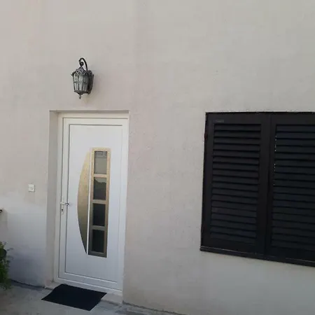 Guest house House Pejkovic